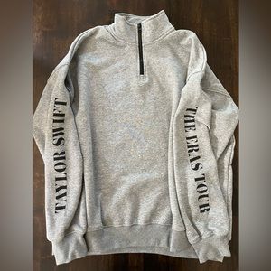 SOLD 🚫 Taylor Swift Eras tour quarter zip NBW | L